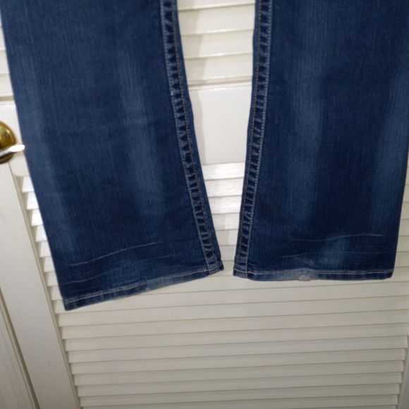 BKE Madison Jeans Tag Size 31x33.5 (Measures 32X33) Low Rise Medium Rise Boot - Picture 8 of 13